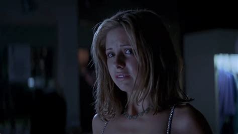 sarah gellar nude|Sarah Michelle Gellar Breasts Scene in I Know What You Did ...